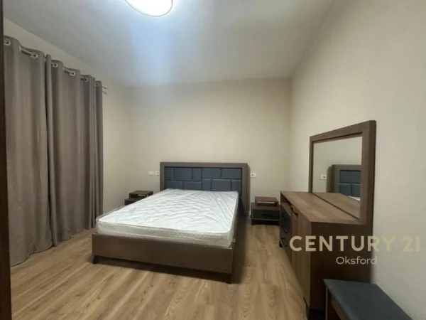 Tirane, jepet me qera apartament 2+1 Kati 2, 81 m² 550 € 