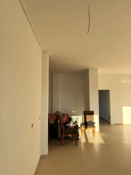 Fier, shitet apartament+verande | Penthouse 4+1+Aneks+Ballkon Kati 7, 352 m² 290.000 € (Sharra, Fier)