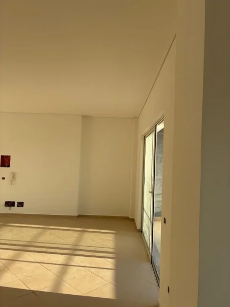 Fier, shitet apartament+verande | Penthouse 4+1+Aneks+Ballkon Kati 7, 352 m² 290.000 € (Sharra, Fier)