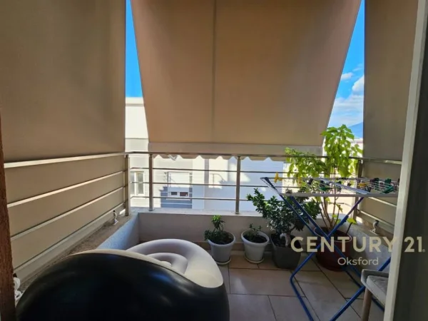 Tirane, shitet apartament 2+1 Kati 3, 103 m² 185.000 € (Kopshti Botanik)