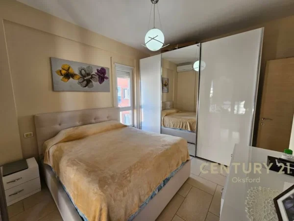 Tirane, shitet apartament 2+1 Kati 3, 103 m² 185.000 € (Kopshti Botanik)