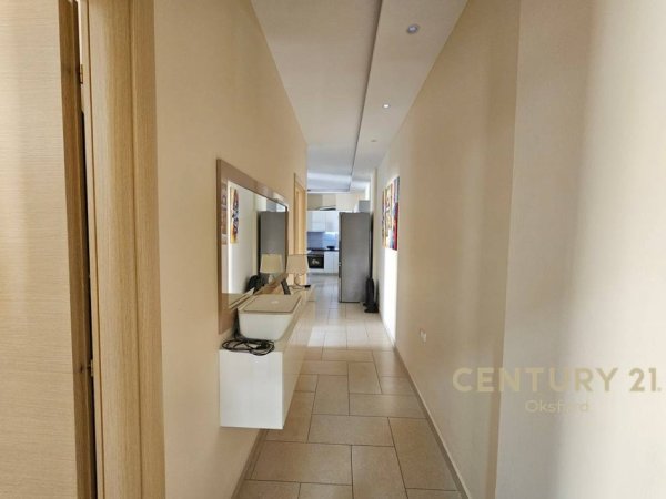 Tirane, shitet apartament 2+1 Kati 3, 103 m² 185.000 € (Kopshti Botanik)