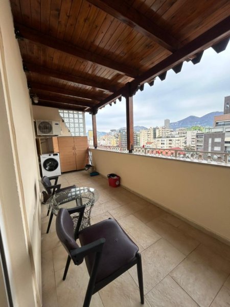 Tirane, jepet me qera apartament 3+1+Ballkon Kati 9, 105 m² 900 € (Rruga Milto Tutulani)
