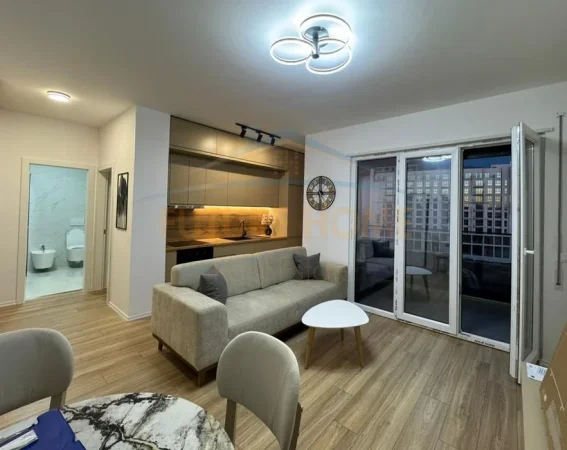 Tirane, jepet me qera apartament 1+1+Ballkon Kati 5, 56 m² 600 € (Jordan Misja)