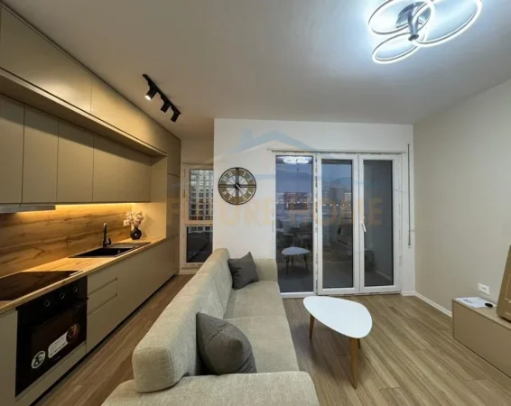 Tirane, jepet me qera apartament 1+1+Ballkon Kati 5, 56 m² 600 € (Jordan Misja)