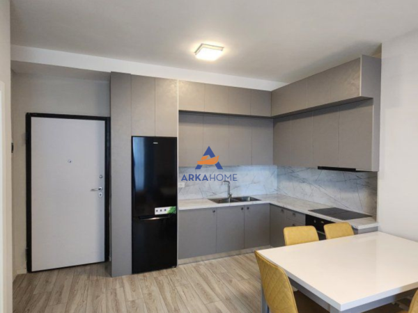 Tirane, jepet me qera apartament 1+1 Kati 5, 70 m² 760 € 