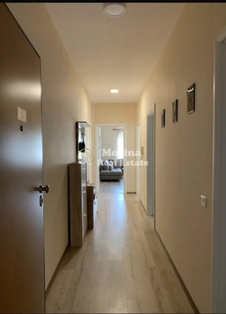 Tirane, jepet me qera apartament 2+1 Kati 2, 100 m² 700 € (Liqeni i Thate)