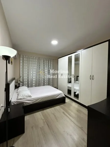 Tirane, jepet me qera apartament 2+1 Kati 2, 100 m² 700 € (Liqeni i Thate)