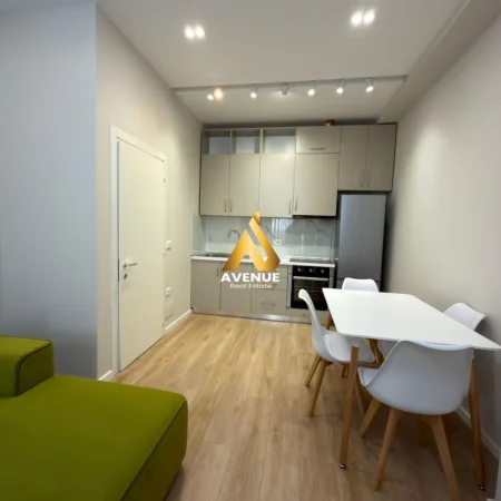Tirane, jepet me qera apartament 1+1+Ballkon Kati 2, 60 m² 500 € (mikel maruli)