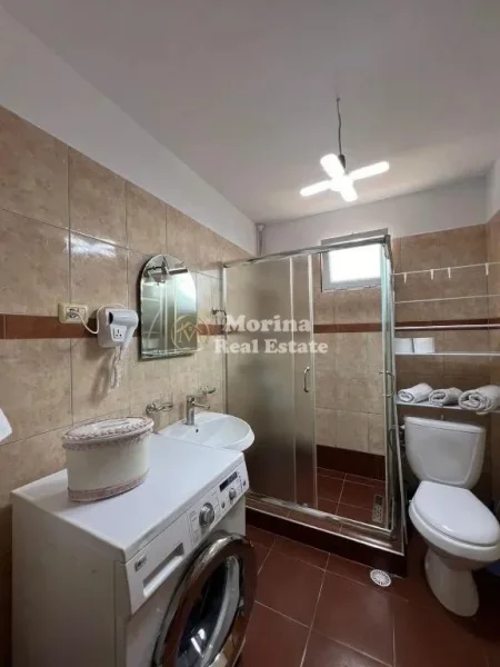 Sarande, shitet Vile 6+1 , 385 m² 500.500 € (Rruga Skenderbeu)
