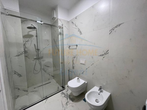 Tirane, jepet me qera apartament 1+1+Aneks+Ballkon Kati 2, 72 m² 1.000 € (Liqeni thatë)