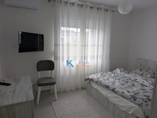 Tirane, jap me qera apartament 2+1+Ballkon Kati 2, 70 m² 650 € (Selvia)