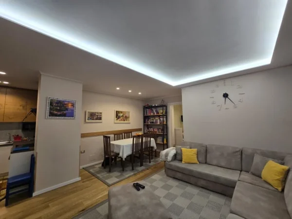 Tirane, shitet apartament 2+1, Kati i 3-te, 235.000 € (Rruga Dervish Hekali)