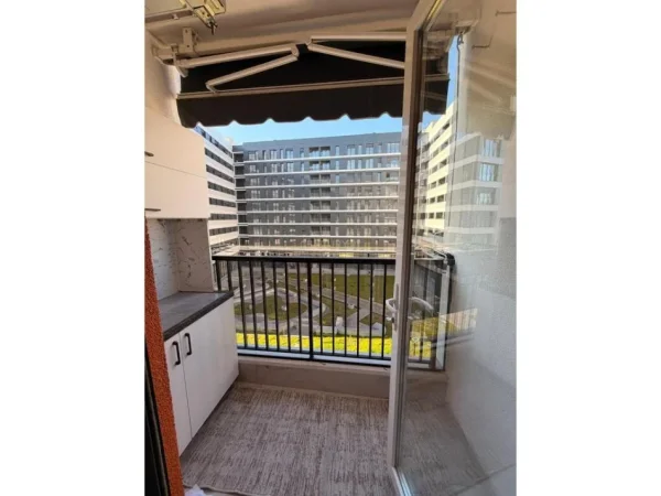 Tirane, jepet me qera apartament 1+1+Ballkon Kati 3, 60 m² 670 € 