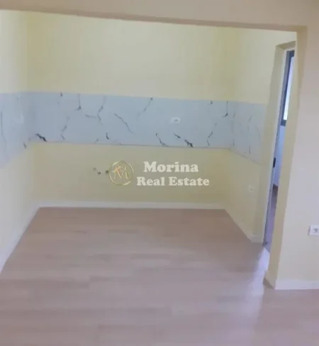 Tirane, shitet apartament 1+1 Kati 2, 53 m² 100.000 € (Shkolla e Bashkuar)