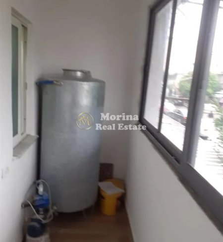 Tirane, shitet apartament 1+1 Kati 2, 53 m² 100.000 € (Shkolla e Bashkuar)