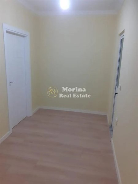 Tirane, shitet apartament 1+1 Kati 2, 53 m² 100.000 € (Shkolla e Bashkuar)