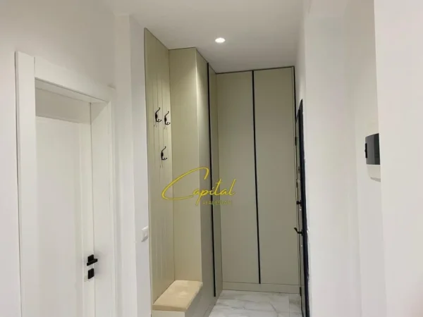 Tirane, jepet me qera apartament 1+1 Kati 9, 70 m² 600 € (ASTIR)