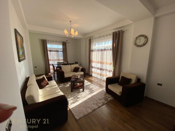 Tirane, shitet apartament 2+1+Aneks+Ballkon Kati 2, 134 m² 259.400 € 