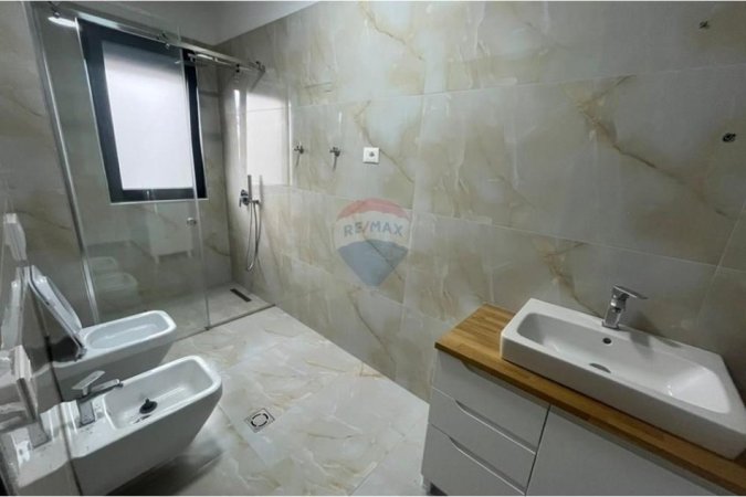 Tirane, shitet apartament 2+1 Kati 2, 128 m² 332.000 € (Rruga Liqeni i Thatë, Tiranë(ID: 530261070-199)