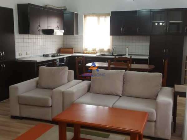 Tirane, shitet shtepi 1 Katshe Kati 1, 245 m² 185.000 € 