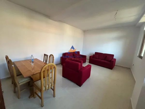 Tirane, shitet shtepi 1 Katshe Kati 1, 245 m² 185.000 € 