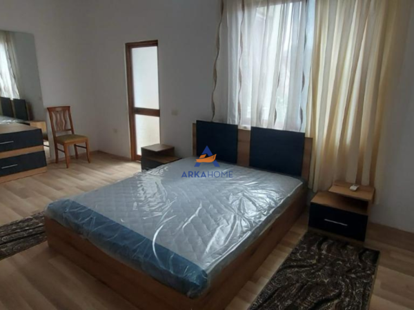Tirane, shitet shtepi 1 Katshe Kati 1, 245 m² 185.000 € 