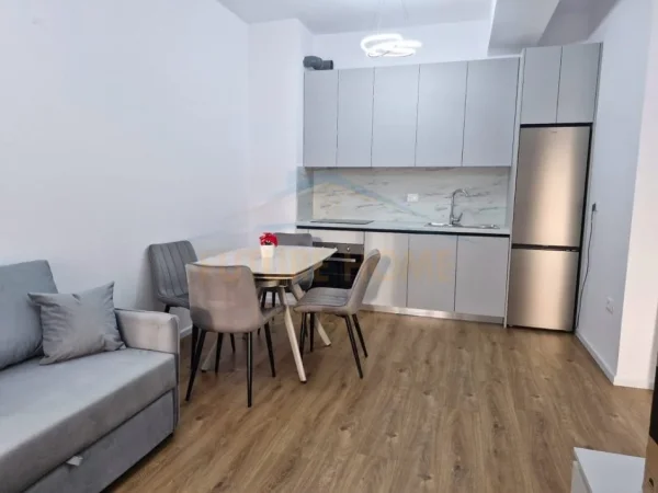 Tirane, shitet apartament 2+1 Kati 6, 126 m² 252.380 € 