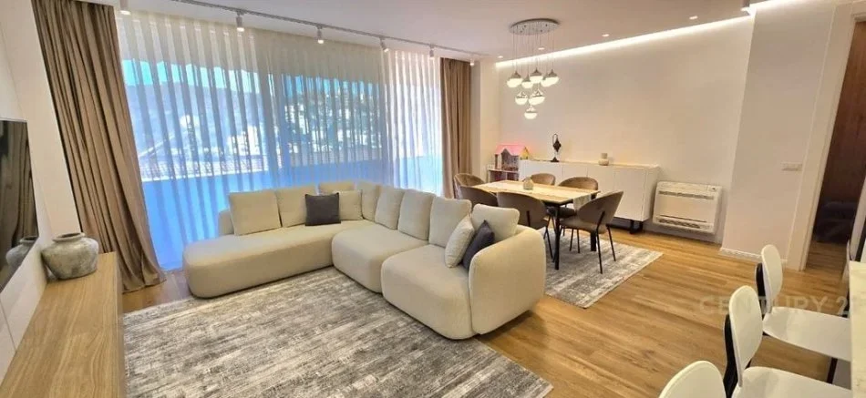 Tirane, shitet apartament 2+1+Aneks+Ballkon , 142 m² 313.000 € 