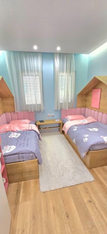 Tirane, shitet apartament 2+1+Aneks+Ballkon , 142 m² 313.000 € 