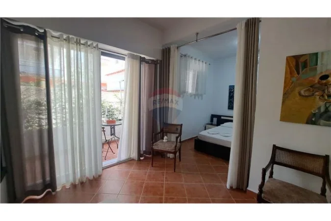 Vlore, jepet me qera apartament 3+1 , 113 m² 400 €