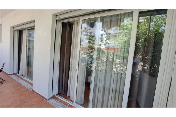 Vlore, jepet me qera apartament 3+1 , 113 m² 400 €