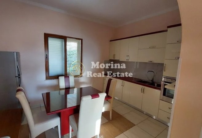 Tirane, shitet Vile 3+1 , 169 m² 360.500 € (Fresku)