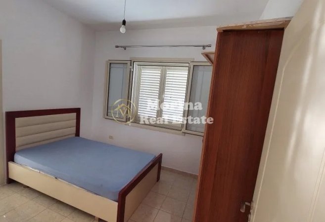 Tirane, shitet Vile 3+1 , 169 m² 360.500 € (Fresku)