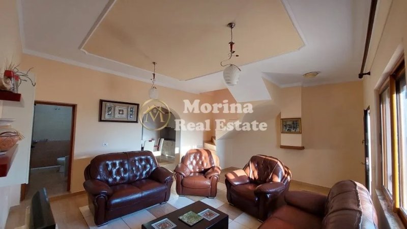 Tirane, shitet Vile 3+1 , 169 m² 360.500 € (Fresku)