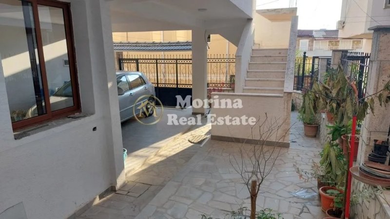 Tirane, shitet Vile 3+1 , 169 m² 360.500 € (Fresku)