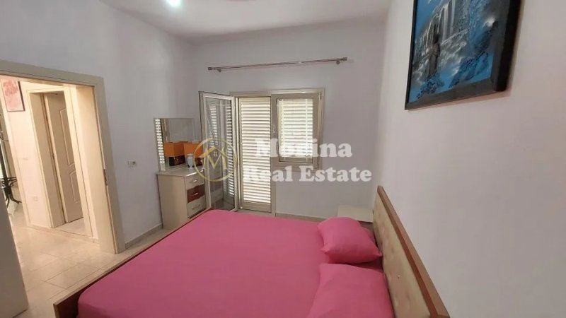 Tirane, shitet Vile 3+1 , 169 m² 360.500 € (Fresku)