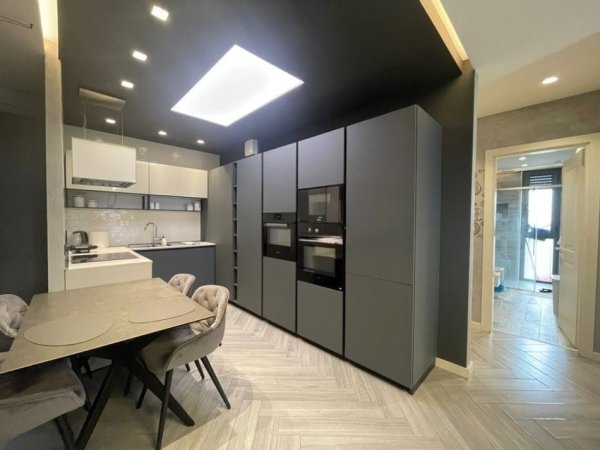 Tirane, shitet apartament 2+1+Aneks+Ballkon Kati 4, 105 m² 280.000 € 