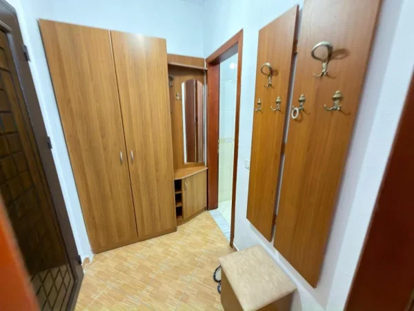 Tirane, jepet me qera apartament 2+1 Kati 5, 40000 LEKE