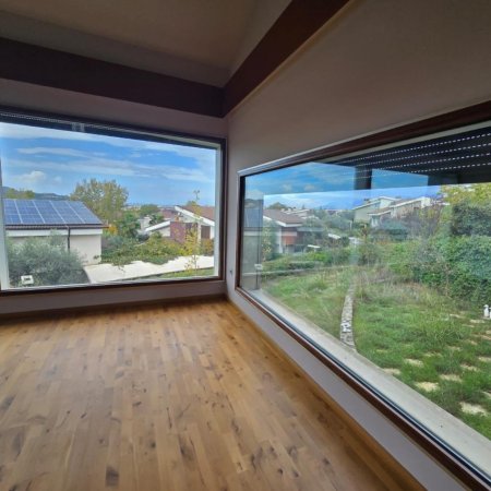 Tirane, shitet Vile 4+1 , 350 m² (Long Hill Residence)