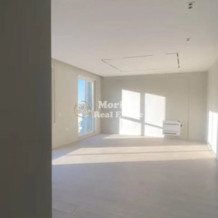 Tirane, jepet me qera apartament 2+1 Kati 8, 110 m² 600 € (Rruga 5 Maji)