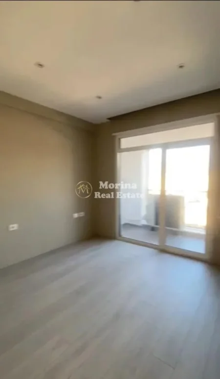 Tirane, jepet me qera apartament 2+1 Kati 8, 110 m² 600 € (Rruga 5 Maji)