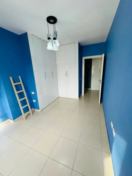 Tirane, shitet apartament 2+1+Aneks+Ballkon Kati 8, 90 m² 135.000 € (yzberisht)