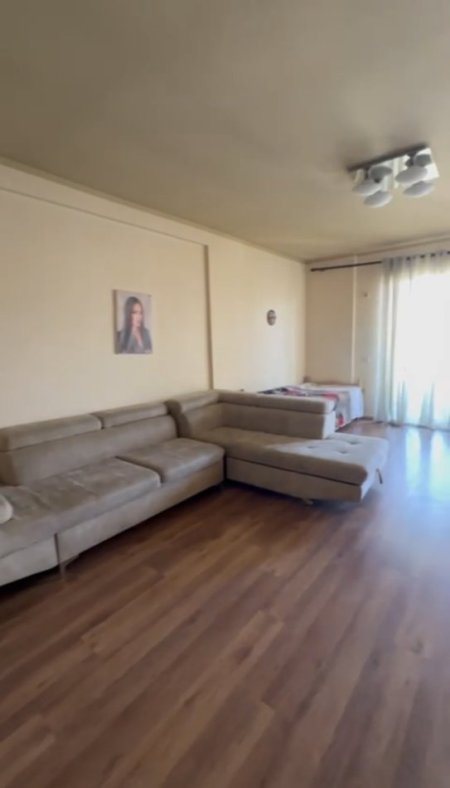 Tirane, shitet apartament 2+1 Kati 8, 112 m² 135.000 € 
