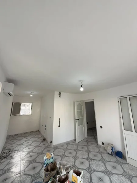 Durres, jepet me qera 1+1+Ballkon Kati 2, ( APARTAMENT ME QERA 1+1+Ballkon Jepet per Biznes +3550692039456 069 378 0684 Çmimi: 350 € Muaj neto Numri i Pronës: Lokacioni: Stacioni Trenit Durres)