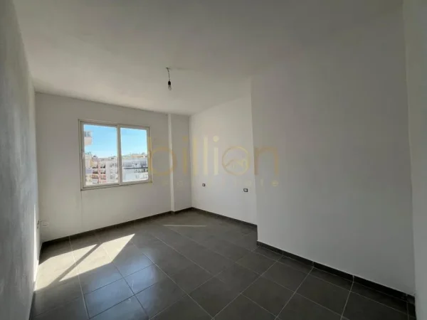 Tirane, shitet apartament 2+1+Ballkon , 110 m² 110.000 € 