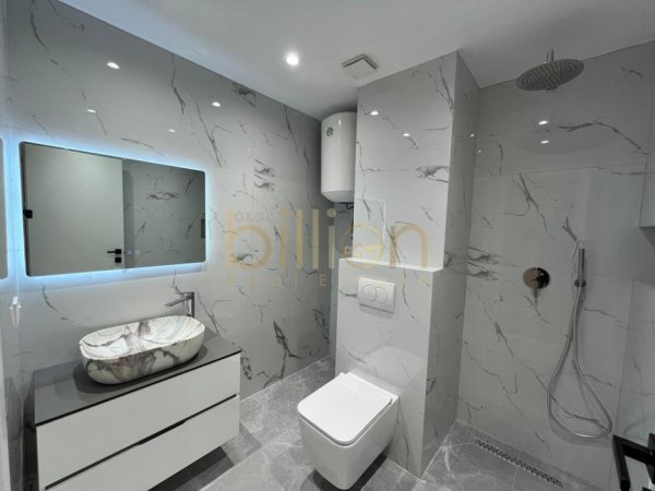 Tirane, shitet apartament 2+1+Ballkon Kati 4, 79 m² 195.000 € 