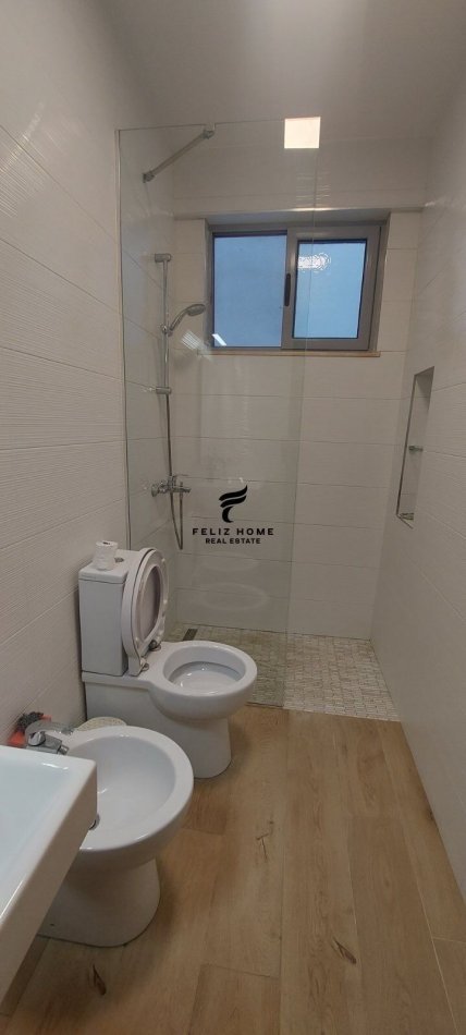 Tirane, jepet me qera apartament 2+1 Kati 7, 72 m² 500 € (ASTIR)