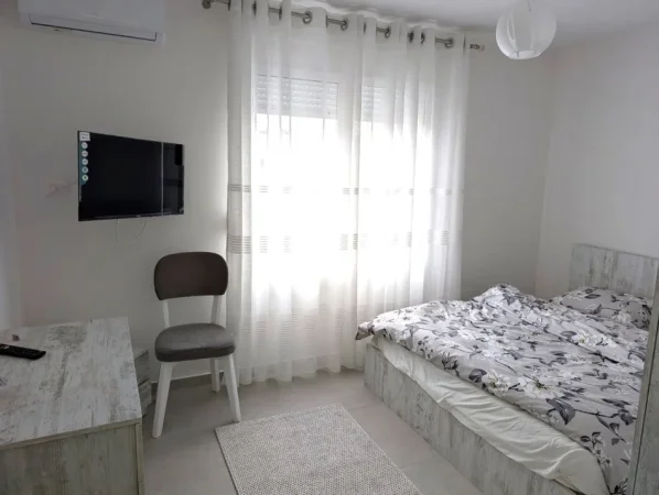 Jepet me Qira Apartament 2+1 tek Selvia tek Rr. e Dibrës, Tiranë,  650 €URO