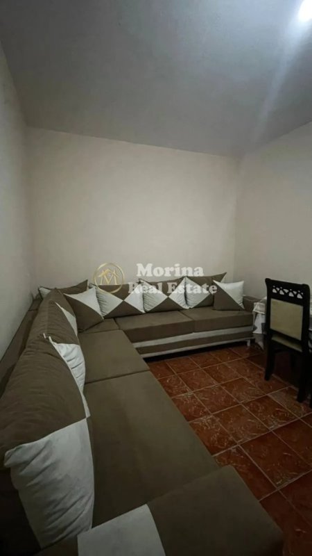 Tirane, jepet me qera shtepi 1+1 Kati 2, 55 m² 300 € (Medreseja)